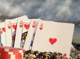 Как играть в Карибский покер: правила и особенности игры