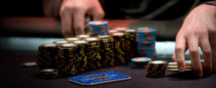 Покер на деньги с минимальным депозитом
